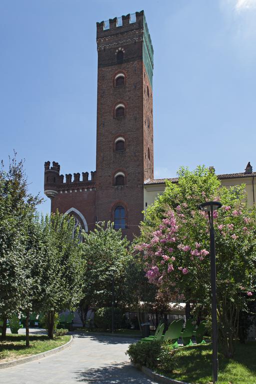 Appartement Castello Medici Del Vascello à Asti Extérieur photo